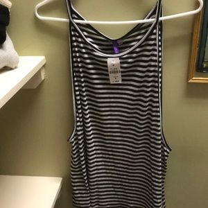 Black and white tank top NWT